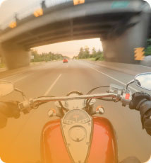 Seguro de moto o ciclomotor con un precio asequible, coberturas específicas o servicios adicionales. DS Broker